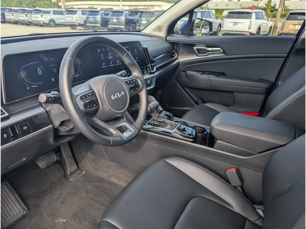 Used 2025 Kia Sportage EX w/ Premium Package FWD image 15