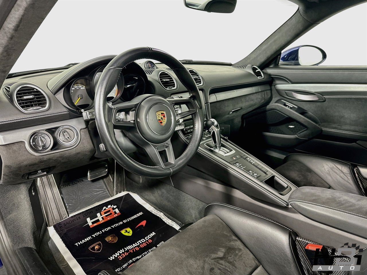 Used 2021 Porsche 718 Cayman GT4 RWD image 9