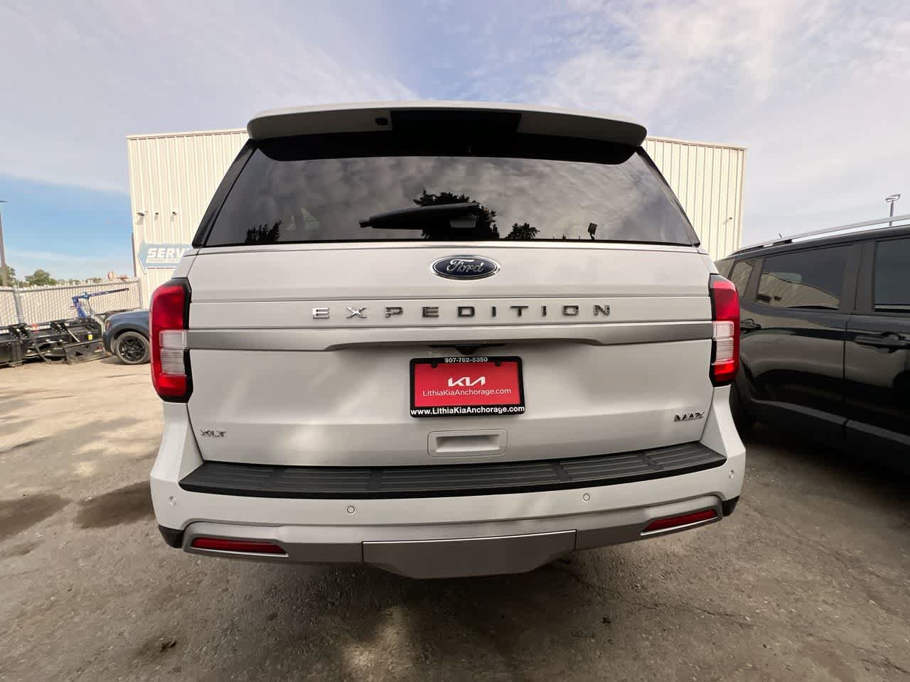 Used 2024 Ford Expedition Max XLT AWD/4WD image 27