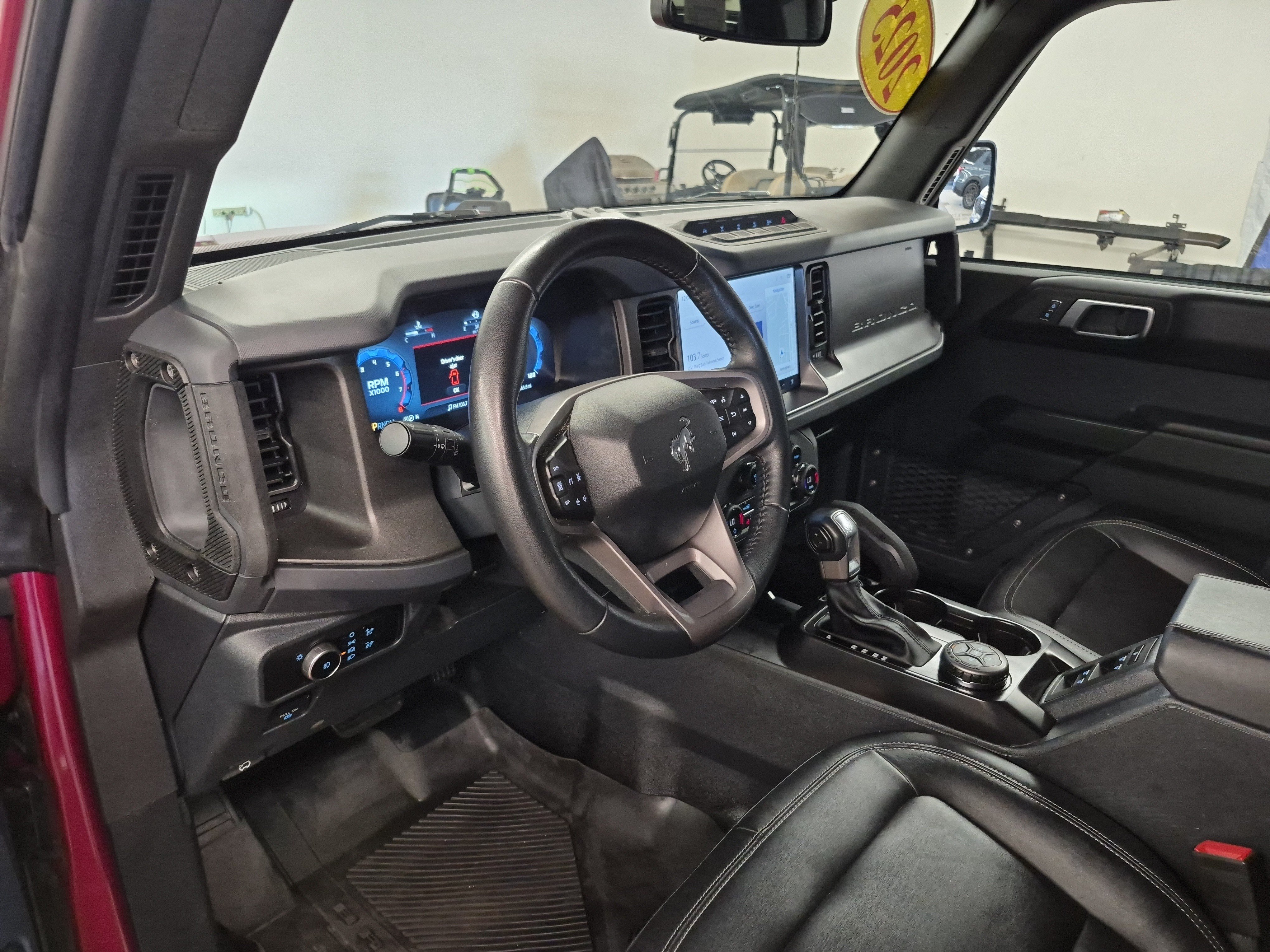 Certified 2025 Ford Bronco Badlands w/ Sasquatch Package AWD/4WD image 12