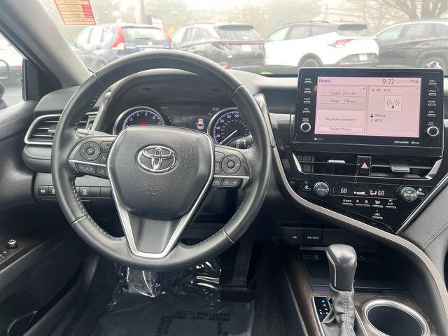 Used 2022 Toyota Camry XLE FWD image 11