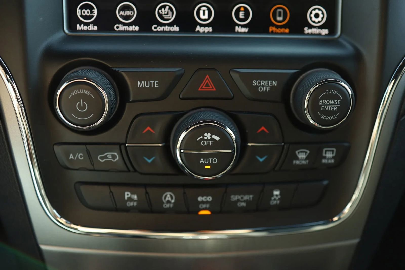 Used 2018 Jeep Grand Cherokee Laredo image 21