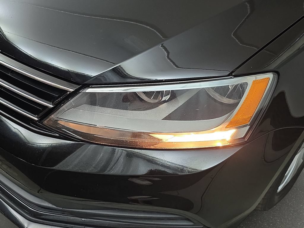 Used 2016 Volkswagen Jetta SE FWD image 31