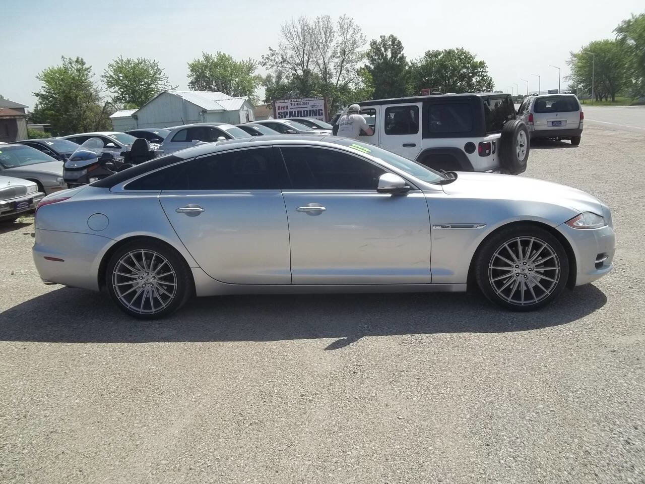 Used 2013 Jaguar XJ Base AWD 4dr Sedan image 4