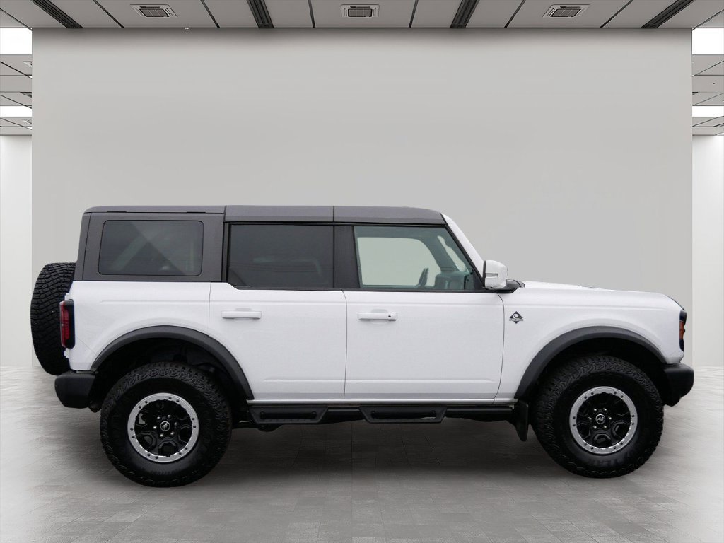 Used 2024 Ford Bronco Outer Banks w/ Sasquatch Package AWD/4WD image 7