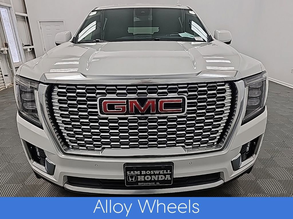 Used 2024 GMC Yukon XL Denali image 4