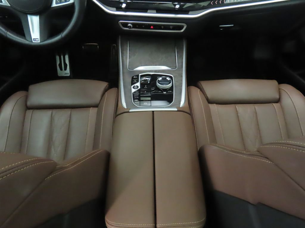 Used 2024 BMW X5 xDrive40i w/ Executive Package image 17