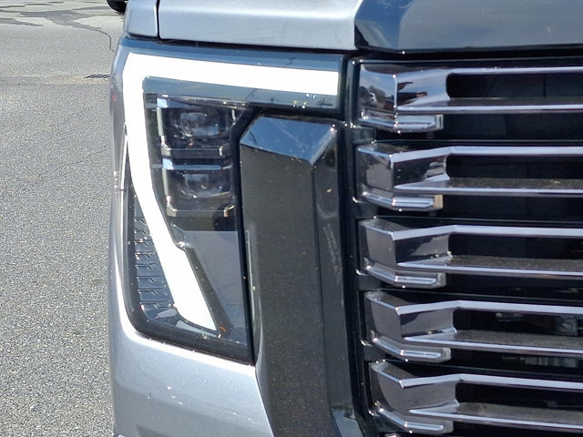 Used 2025 GMC Sierra 2500 Denali Ultimate AWD/4WD image 9