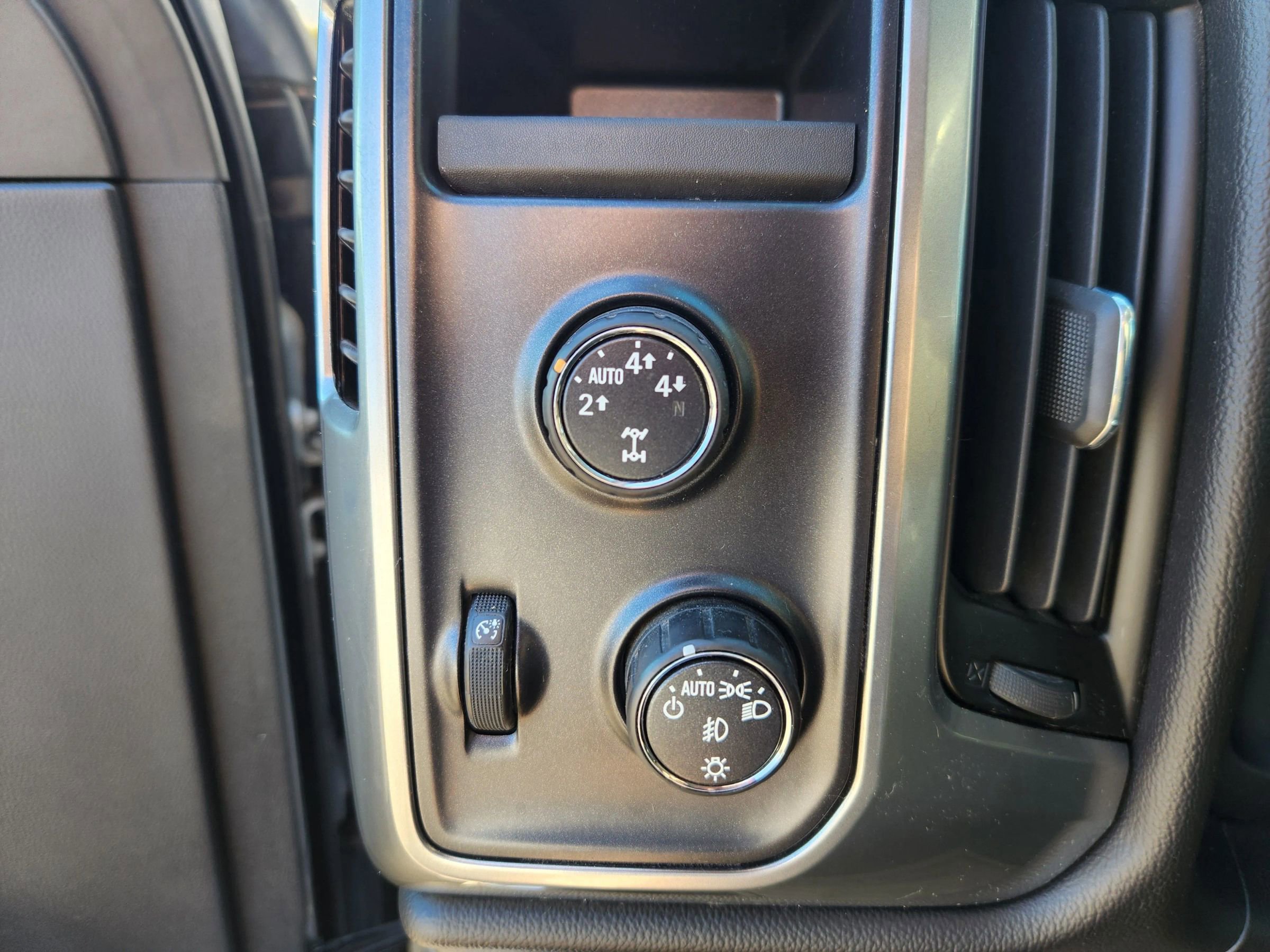 Used 2015 Chevrolet Silverado 1500 LT w/ Texas Edition, 1LT Trim image 24