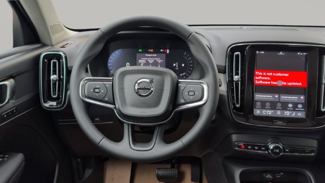 New 2026 Volvo XC40 B5 Plus w/ Protection Package Premier AWD/4WD image 17