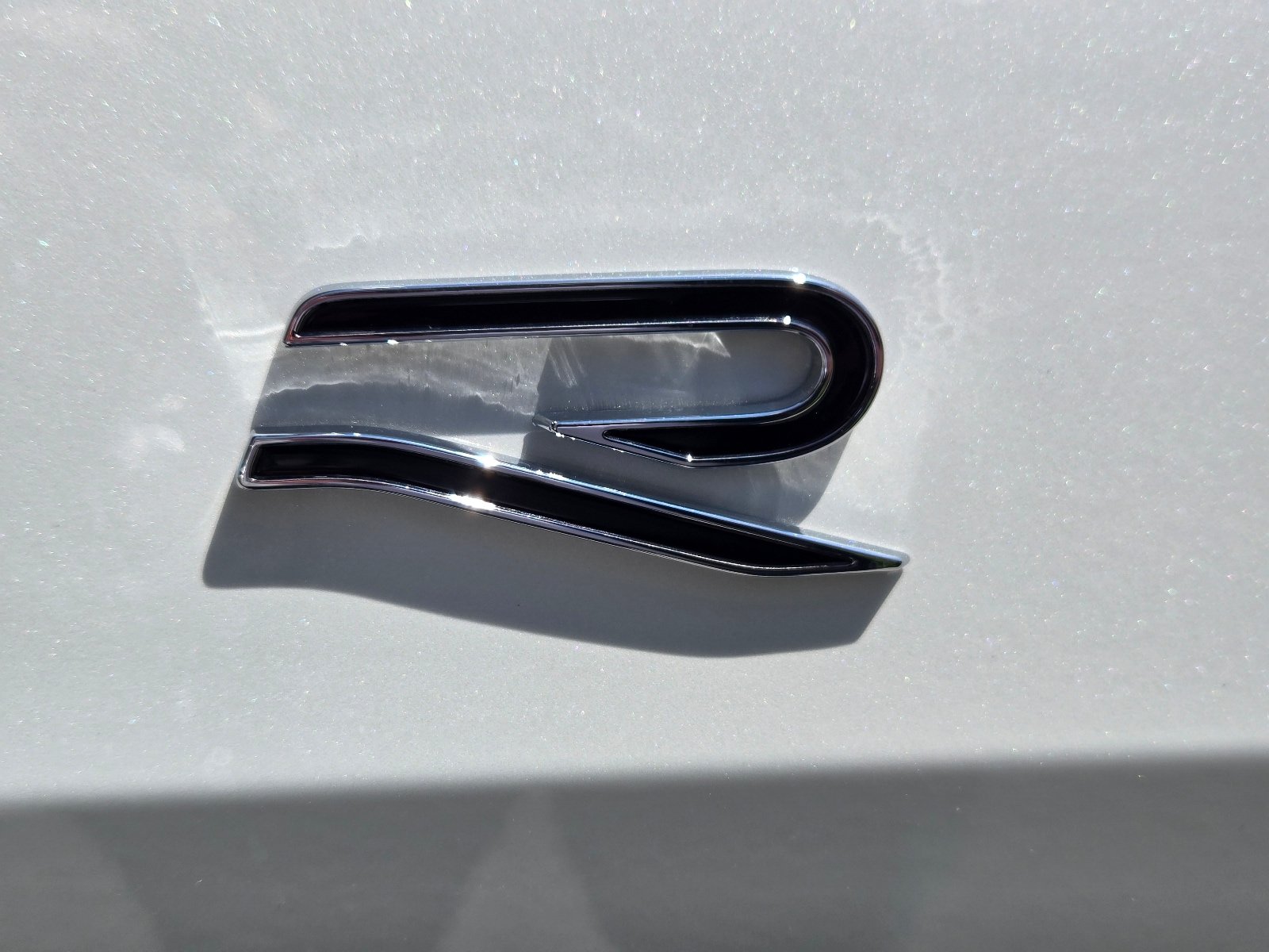 New 2026 Volkswagen Tiguan SE R-Line FWD image 9