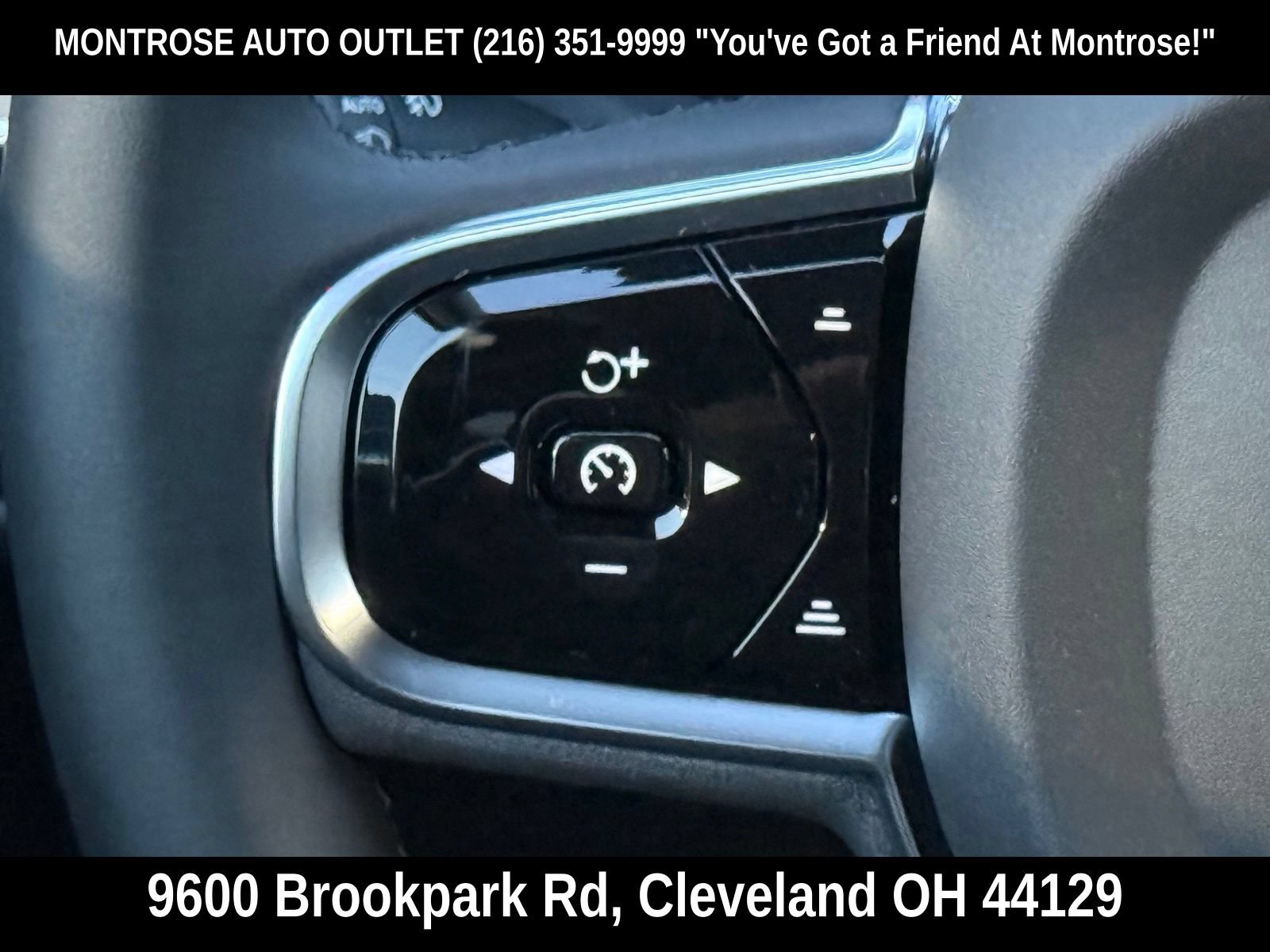 New 2026 Volvo XC60 T8 Plus w/ Climate Package PRO AWD/4WD image 33