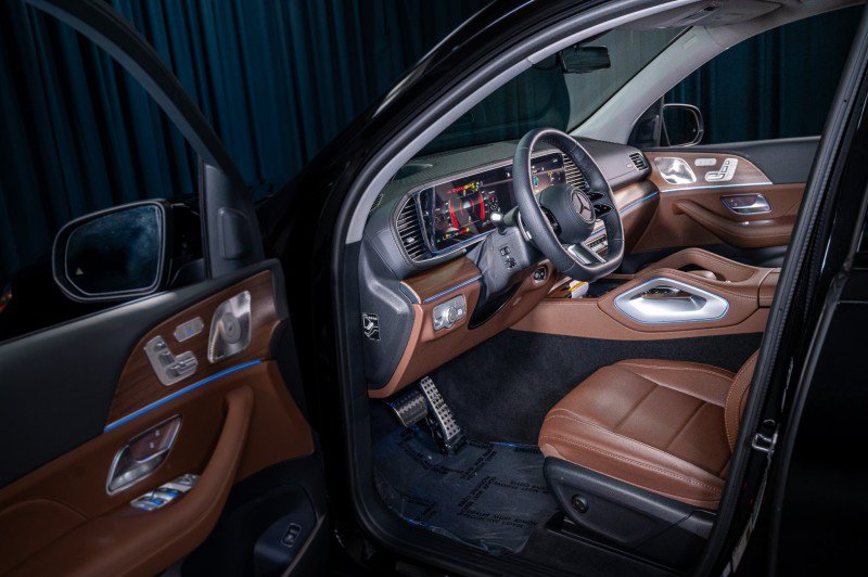 New 2026 Mercedes-Benz GLS 450 4MATIC image 11