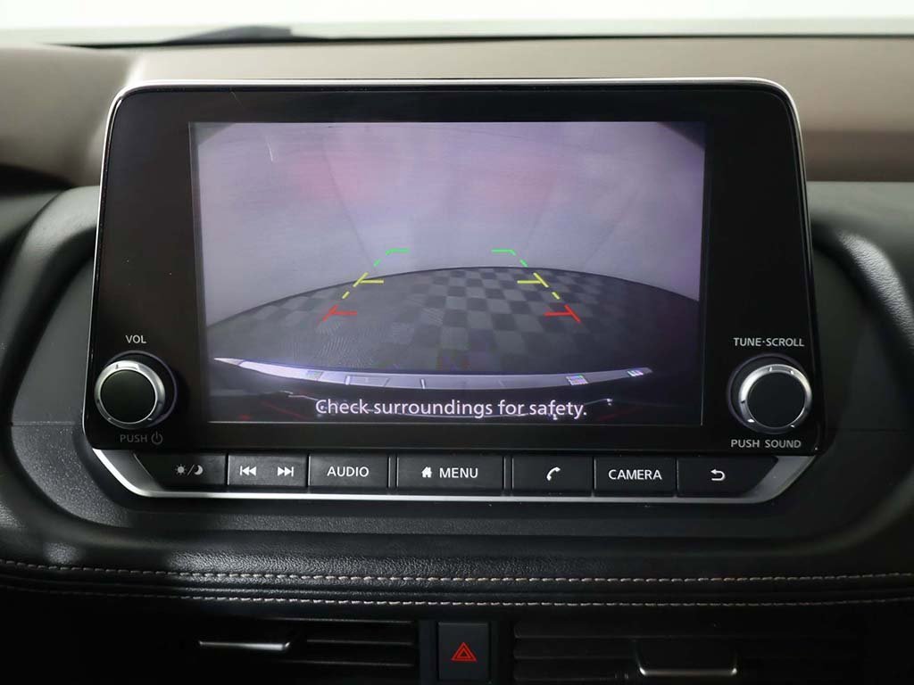 Used 2023 Nissan Rogue SV image 39