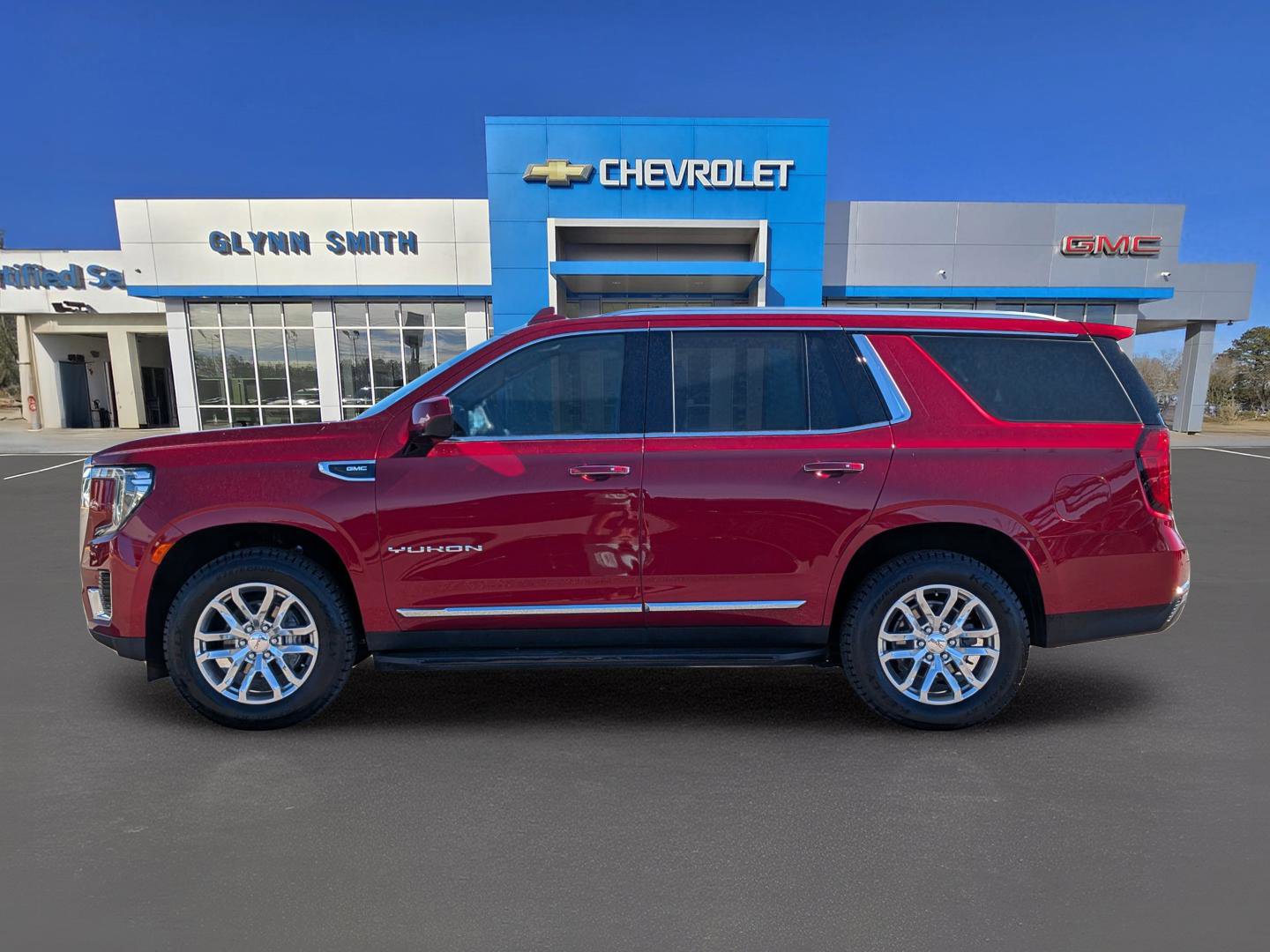 Used 2023 GMC Yukon SLT image 13