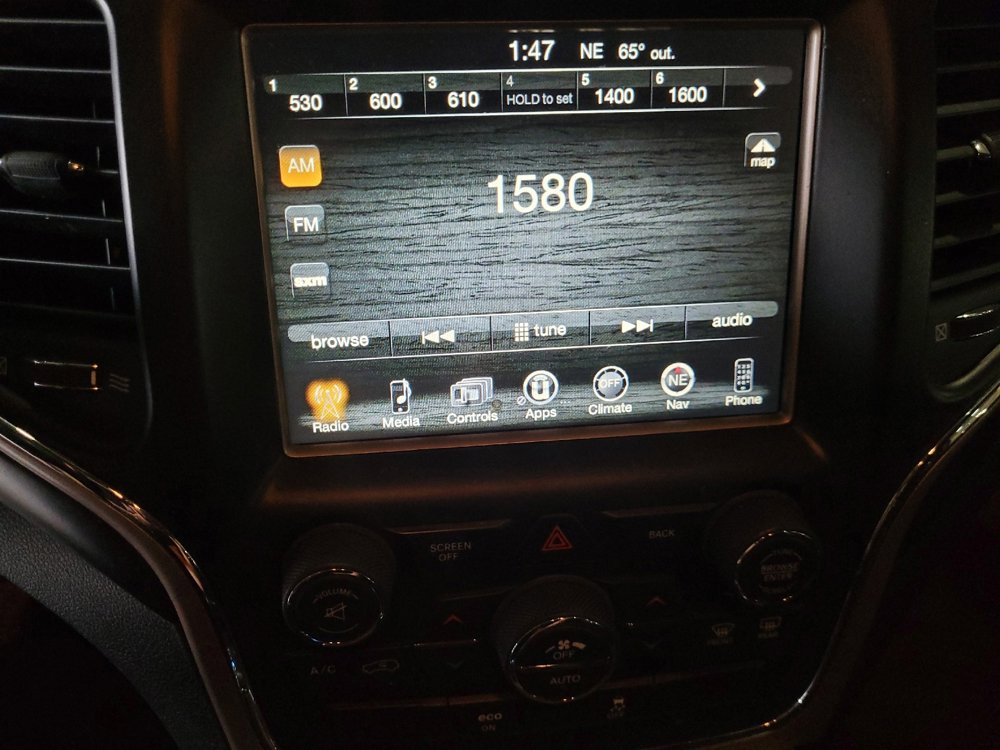 Used 2014 Jeep Grand Cherokee Laredo w/ 18" Wheel & 8.4" Radio Group image 25