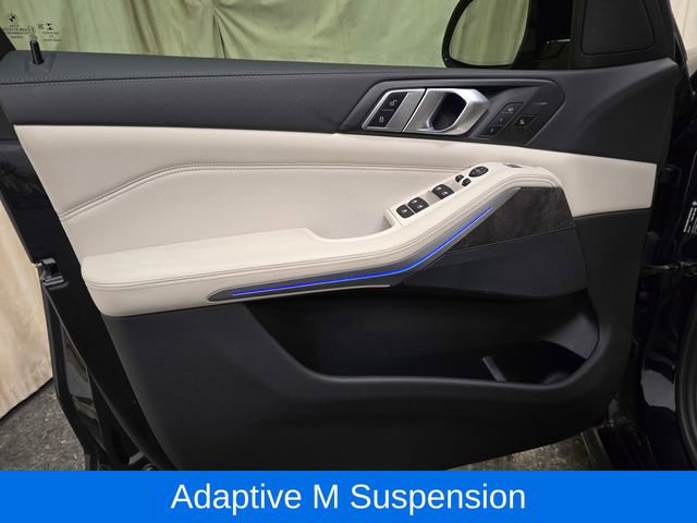 Used 2022 BMW X5 xDrive40i w/ M Sport Package image 15