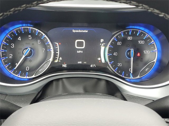 New 2026 Chrysler Pacifica Limited w/ Trailer Tow Group image 21