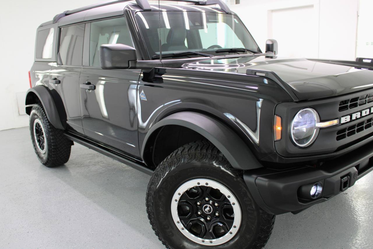 Used 2022 Ford Bronco Black Diamond w/ Sasquatch Package AWD/4WD image 14