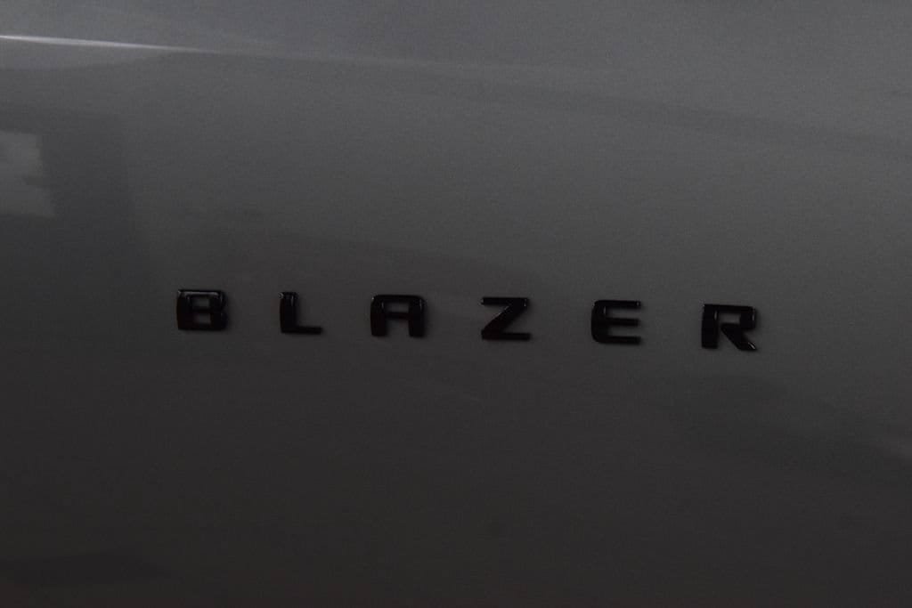 New 2026 Chevrolet Blazer RS w/ Driver Confidence II Package AWD/4WD image 17