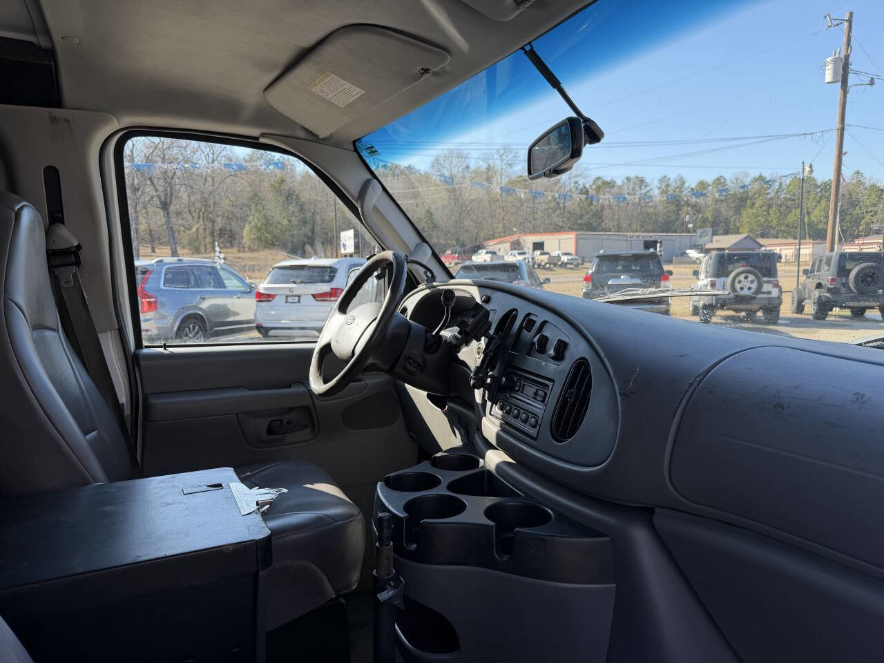 Used 2007 Ford E-250 and Econoline 250 RWD image 7