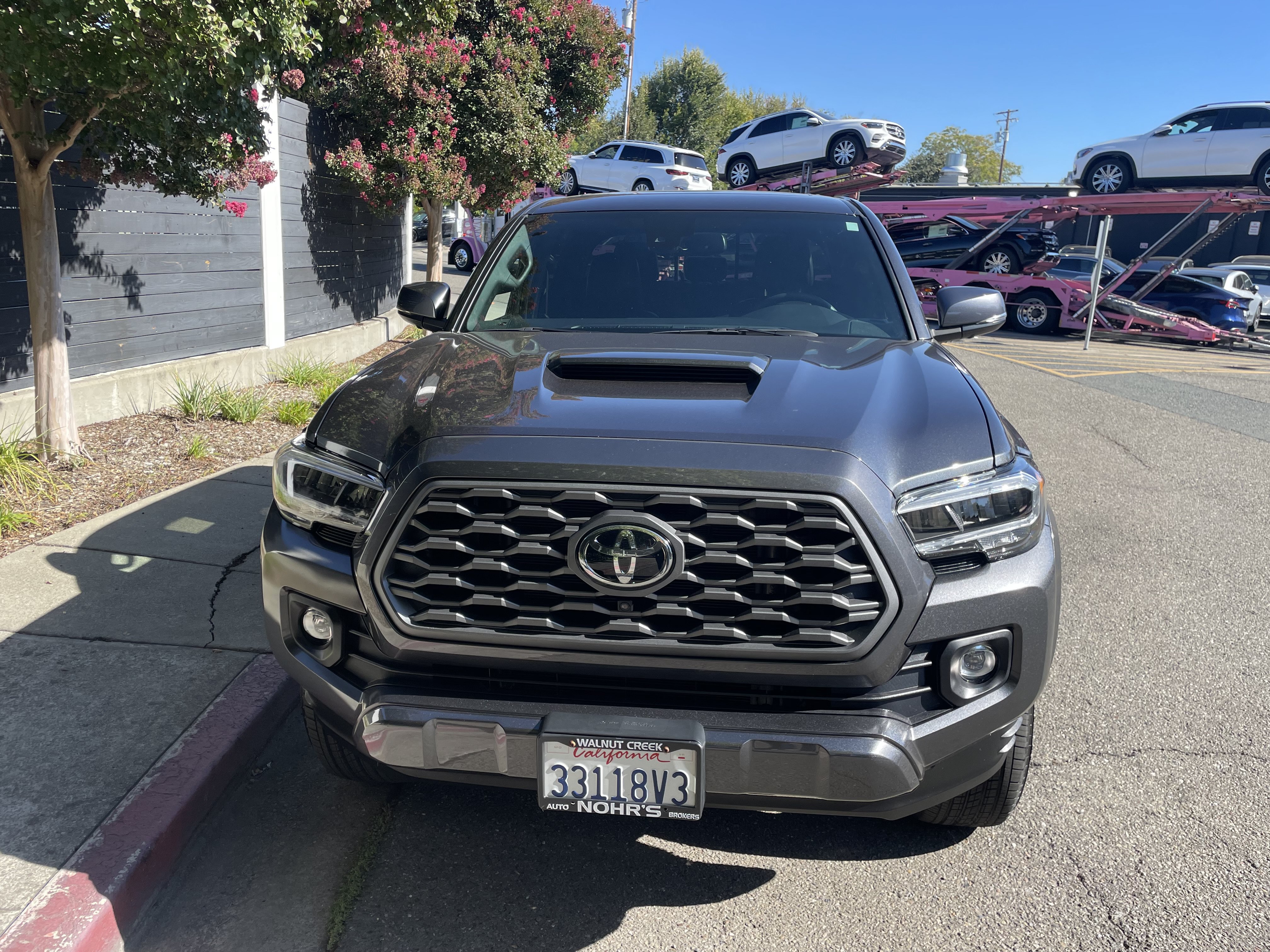 Used 2023 Toyota Tacoma TRD Sport w/ TRD Premium Sport Package AWD/4WD image 17