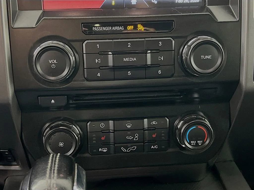 Used 2015 Ford F150 XLT w/ Equipment Group 302A Luxury image 16