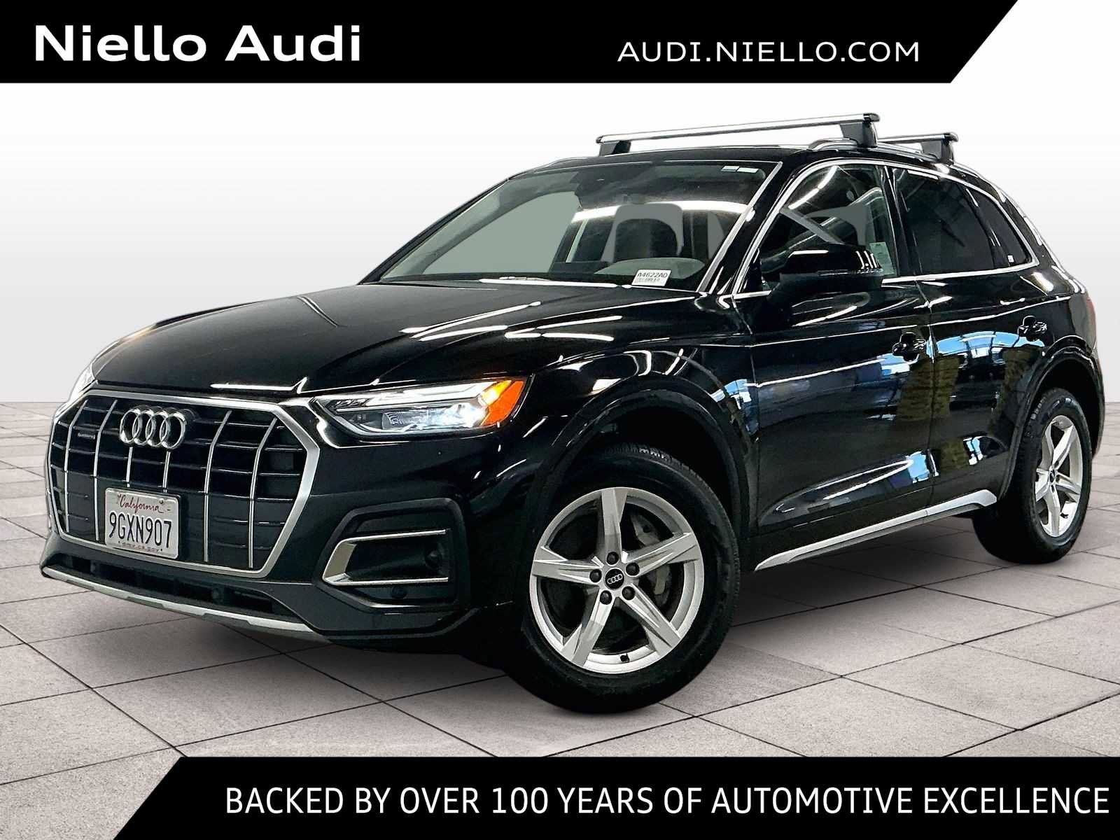 Used 2023 Audi Q5 2.0T Premium w/ Convenience Package image 1