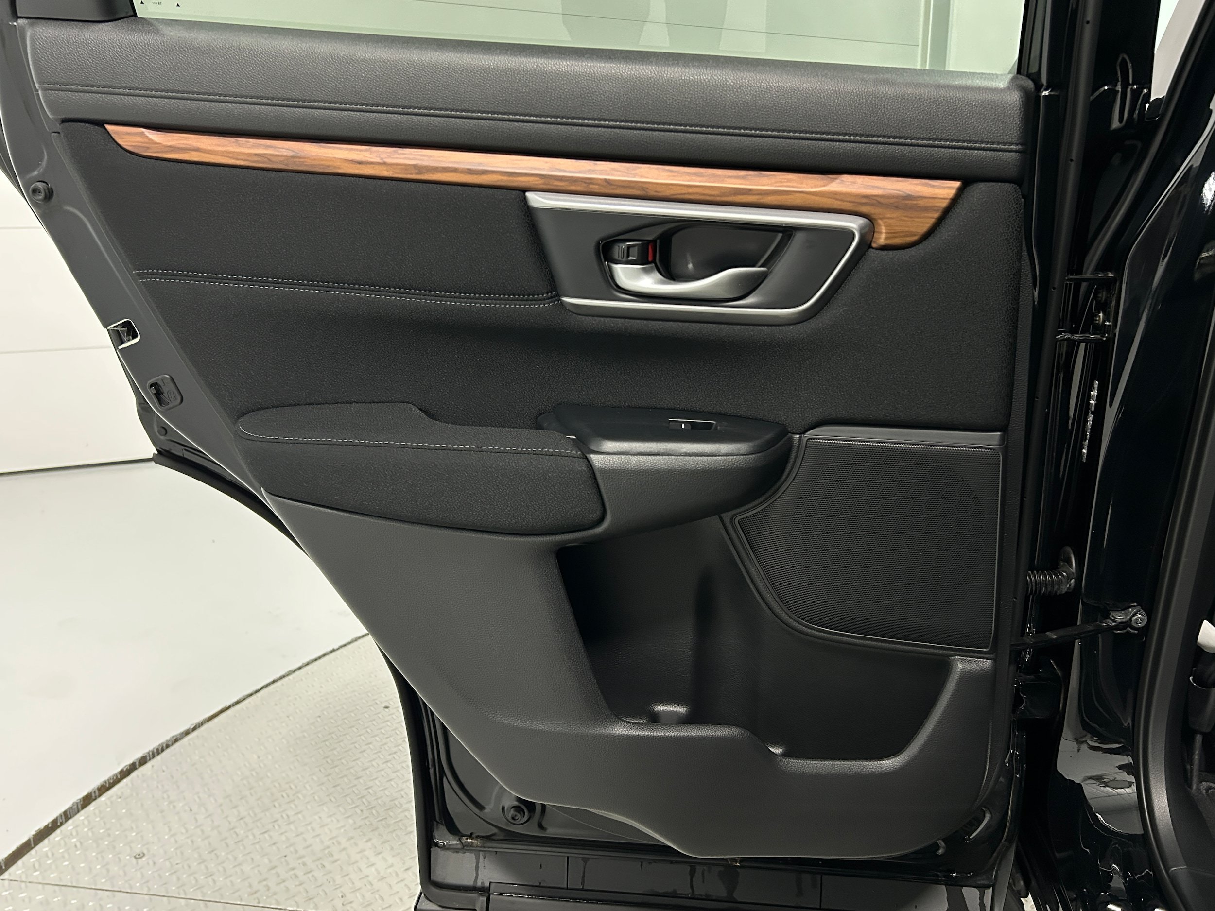 Used 2019 Honda CR-V EX image 27