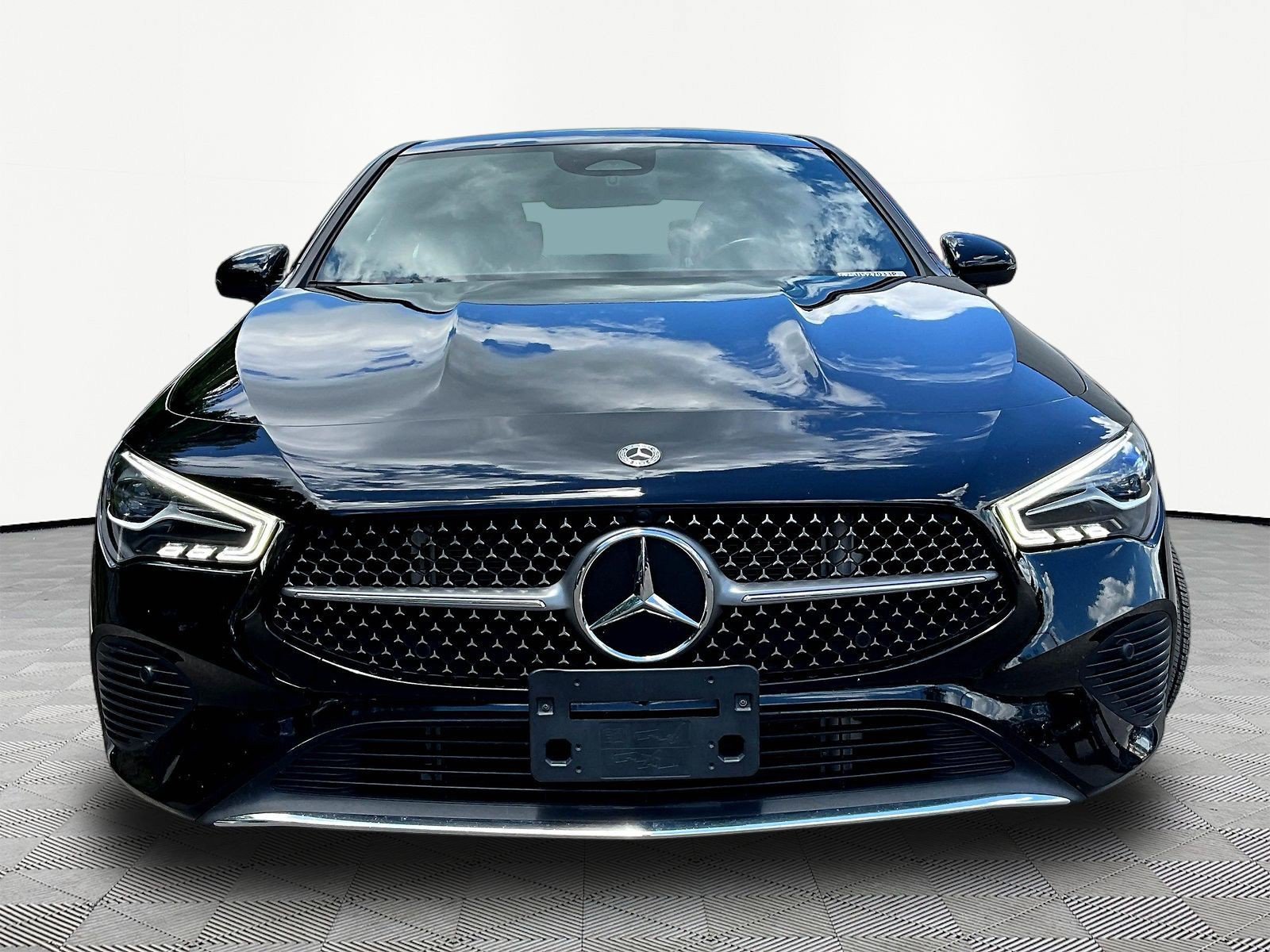 Used 2025 Mercedes-Benz CLA 250 image 2