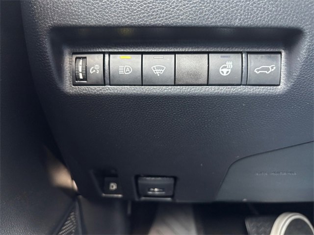 Used 2020 Toyota RAV4 XSE image 18