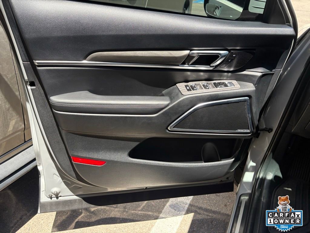 Certified 2025 Kia Telluride SX Prestige X-Line AWD/4WD image 14