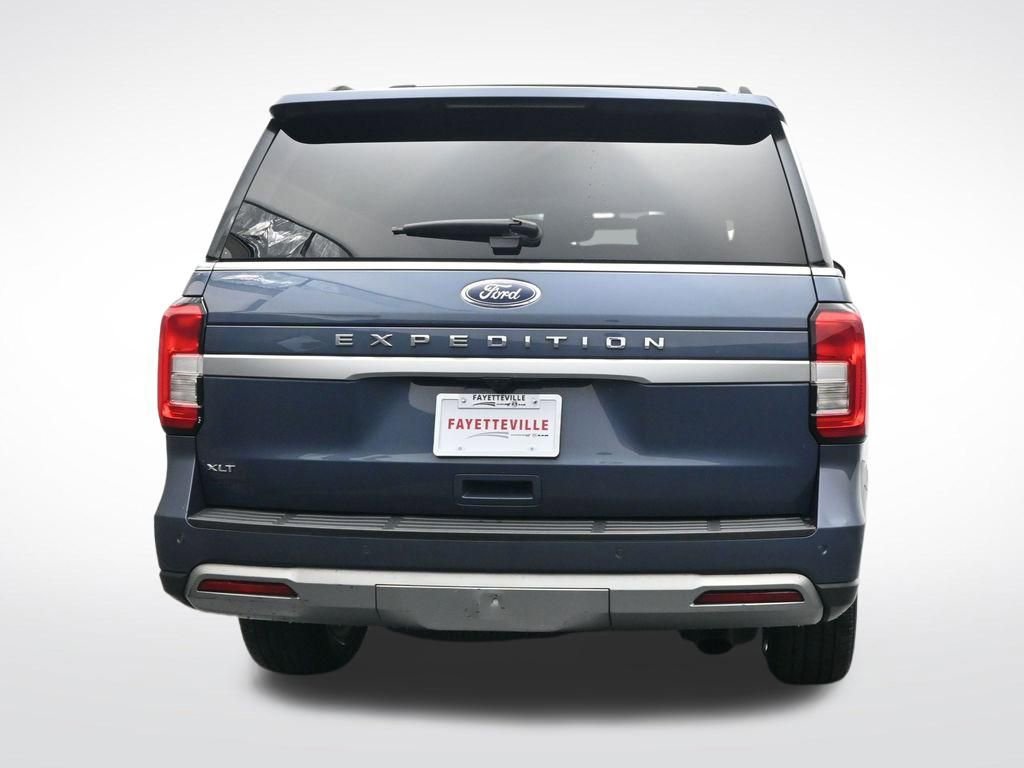 Used 2022 Ford Expedition XLT image 7