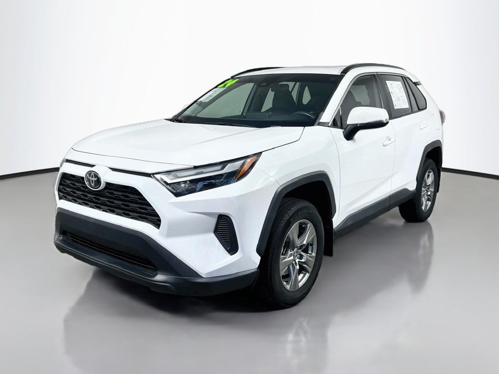 Used 2024 Toyota RAV4 XLE w/ Convenience Package FWD image 7
