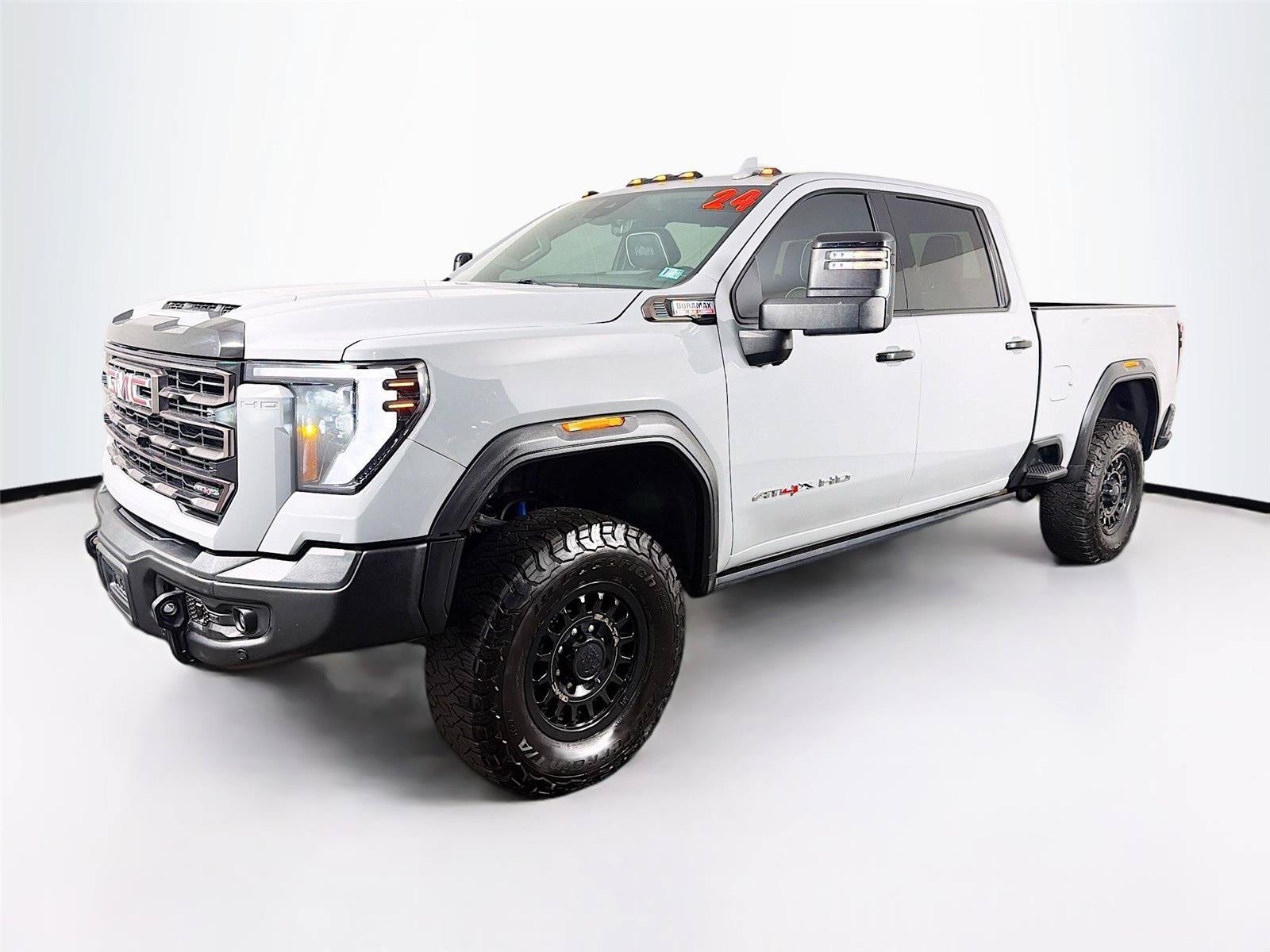 Used 2024 GMC Sierra 2500 AT4X w/ AT4X AEV Edition AWD/4WD image 7