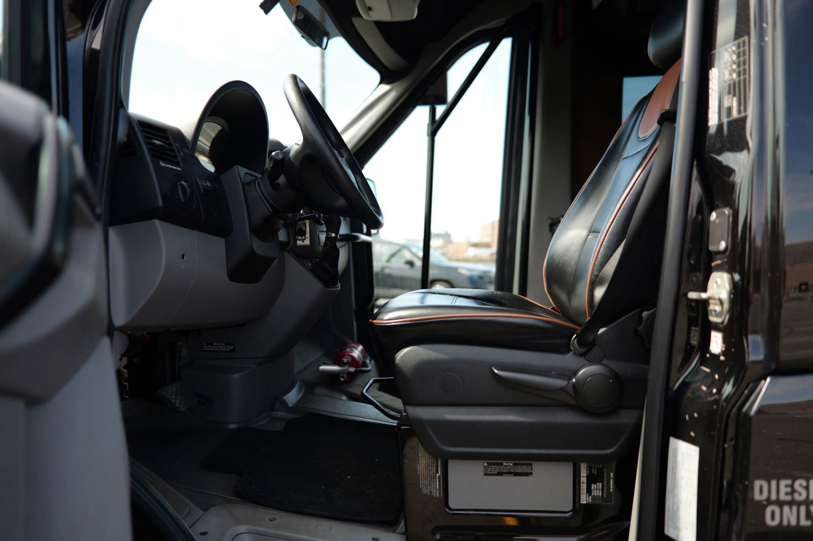Used 2015 Mercedes-Benz Sprinter 3500 image 16