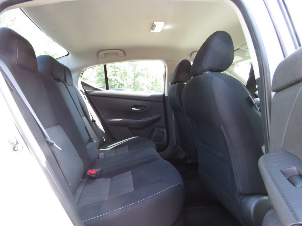 Used 2020 Nissan Sentra SV FWD image 15
