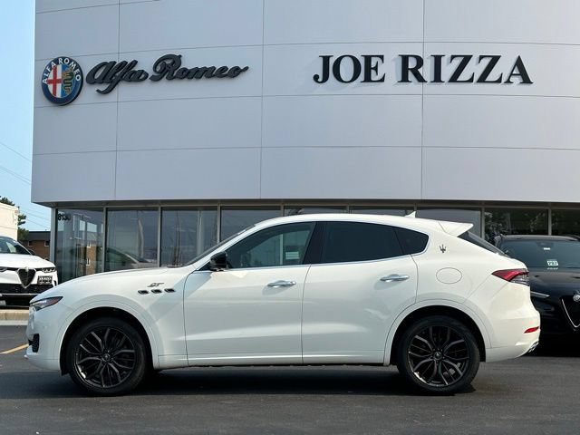 Used 2024 Maserati Levante GT Ultima AWD/4WD image 5