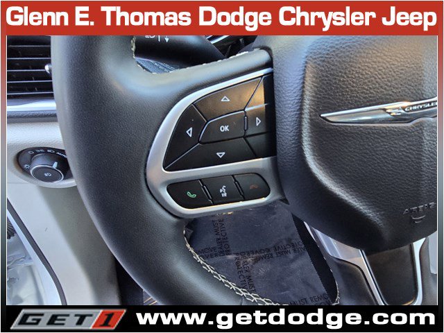 Certified 2024 Chrysler Pacifica Limited image 21