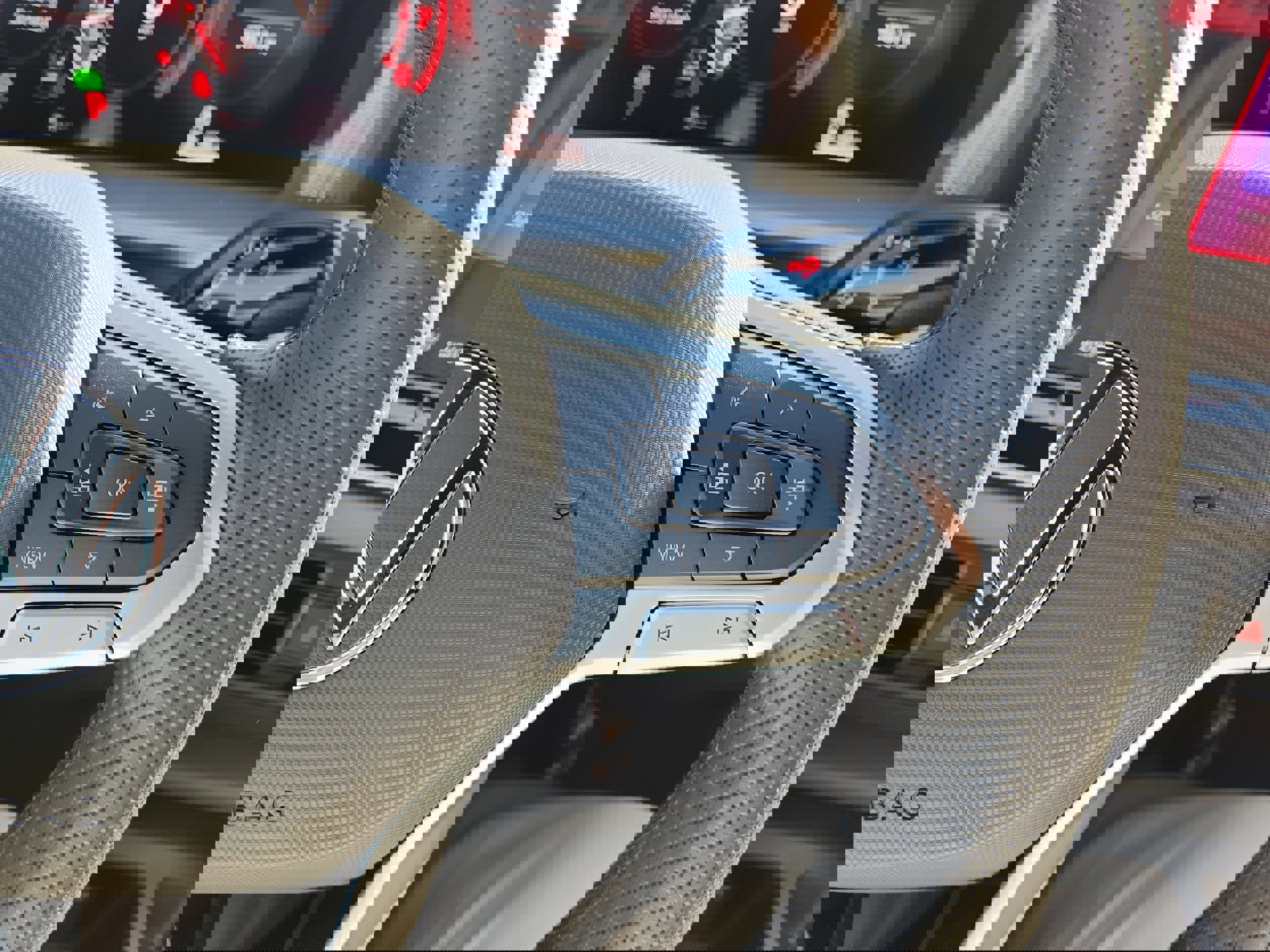 New 2026 Volkswagen Tiguan SE R-Line image 20