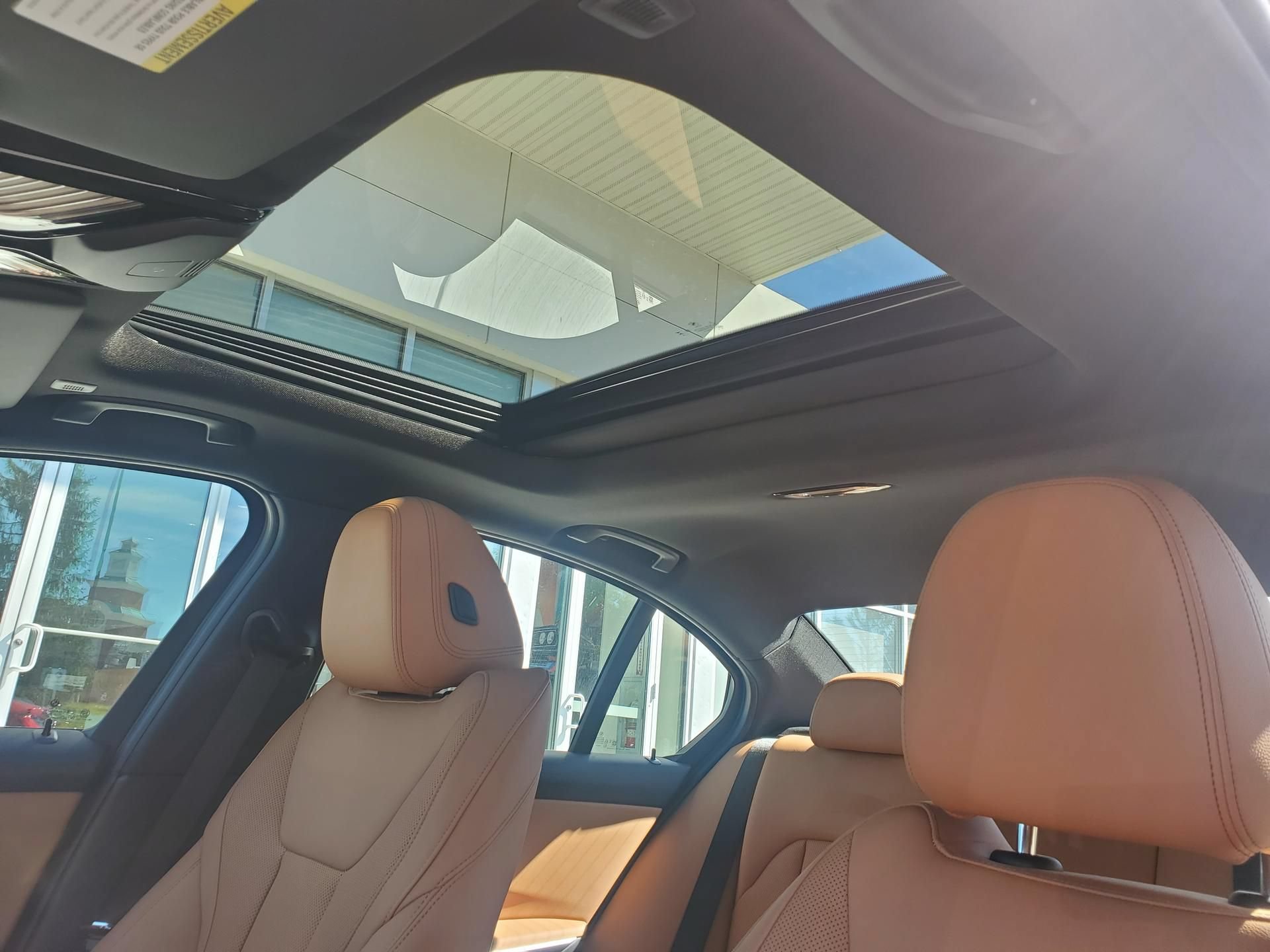 New 2026 BMW 330i xDrive Sedan w/ M Sport Package AWD/4WD image 28