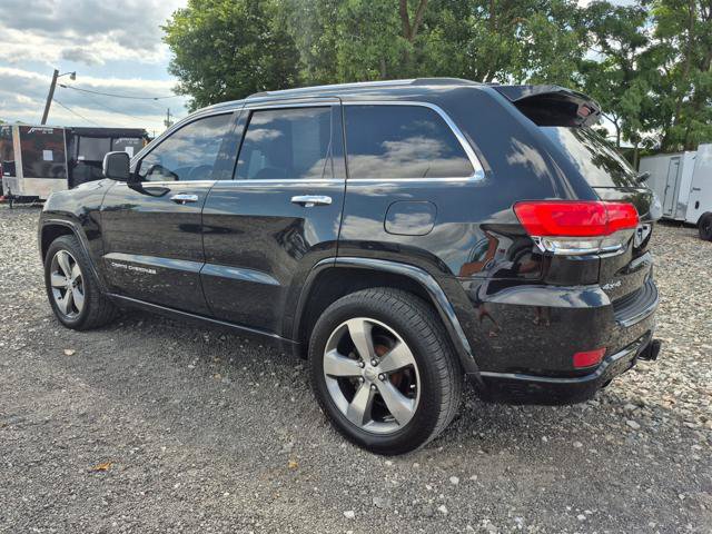 Used 2015 Jeep Grand Cherokee Overland AWD/4WD image 4