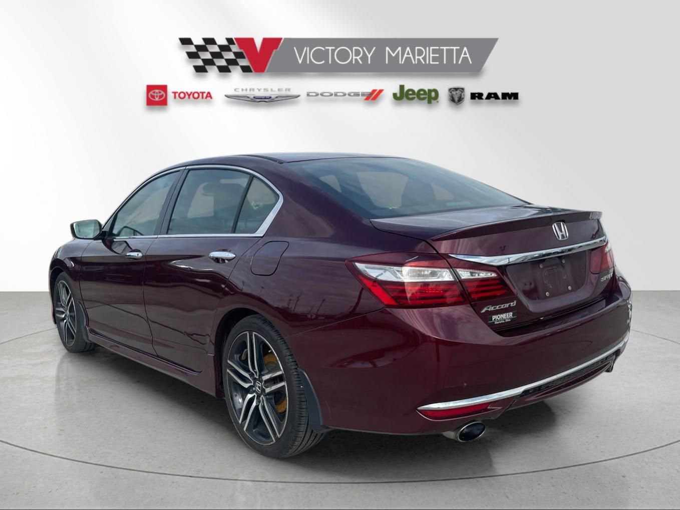 Used 2016 Honda Accord Sport image 3