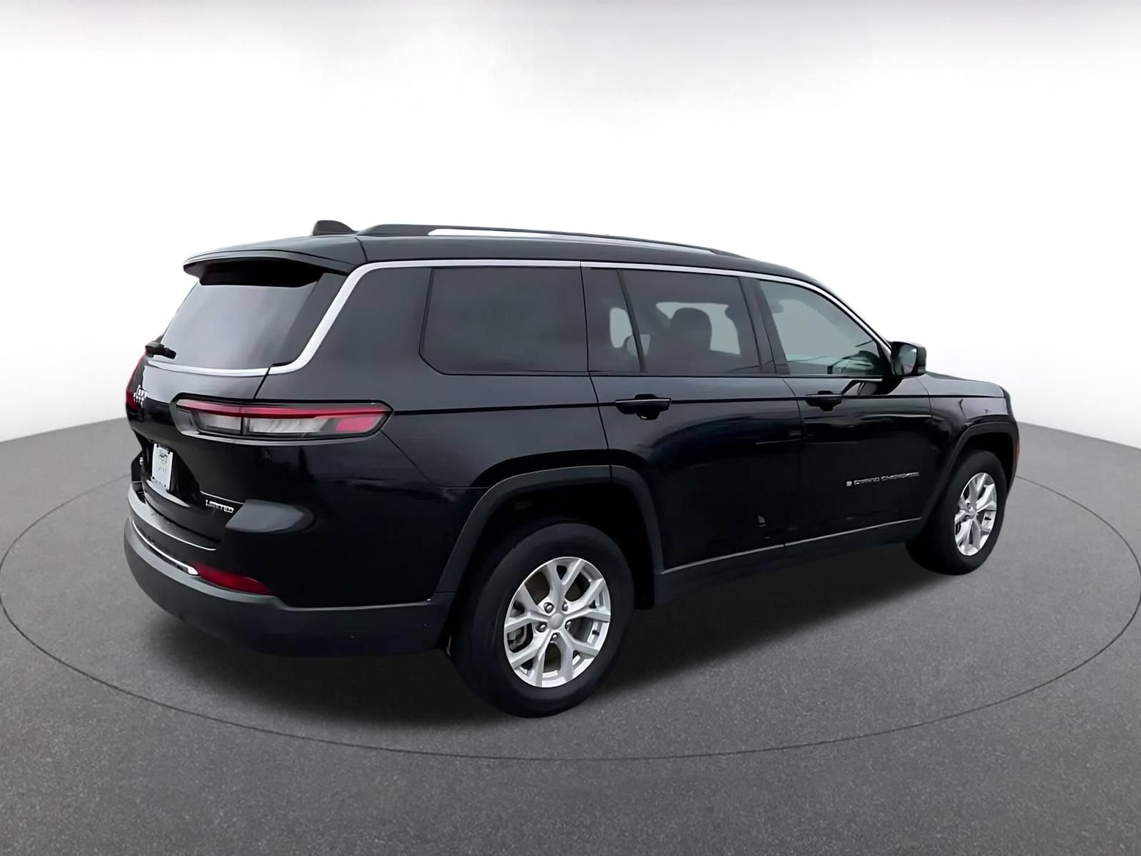 Used 2023 Jeep Grand Cherokee L Limited AWD/4WD image 14