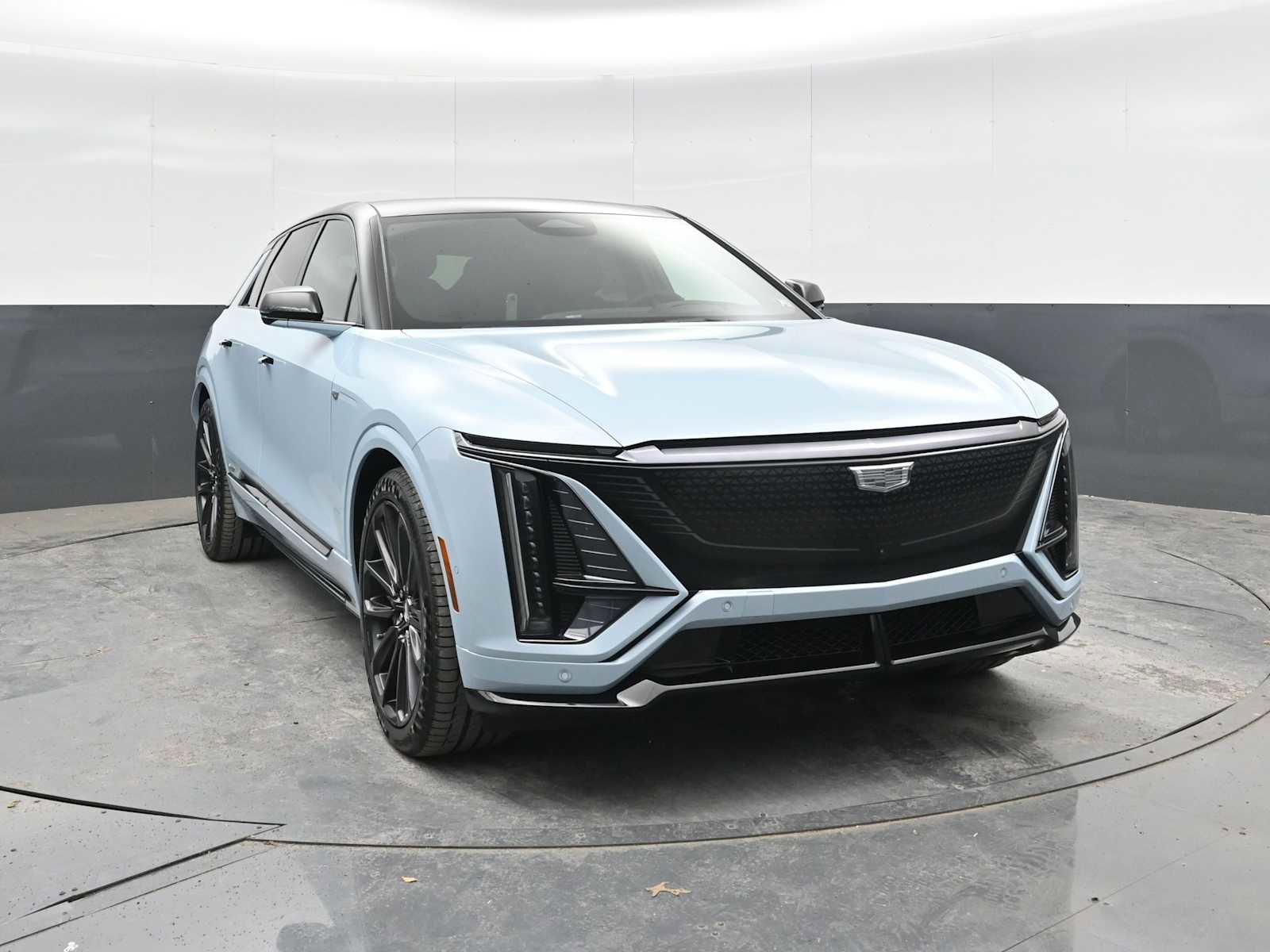 New 2026 Cadillac Lyriq V image 5