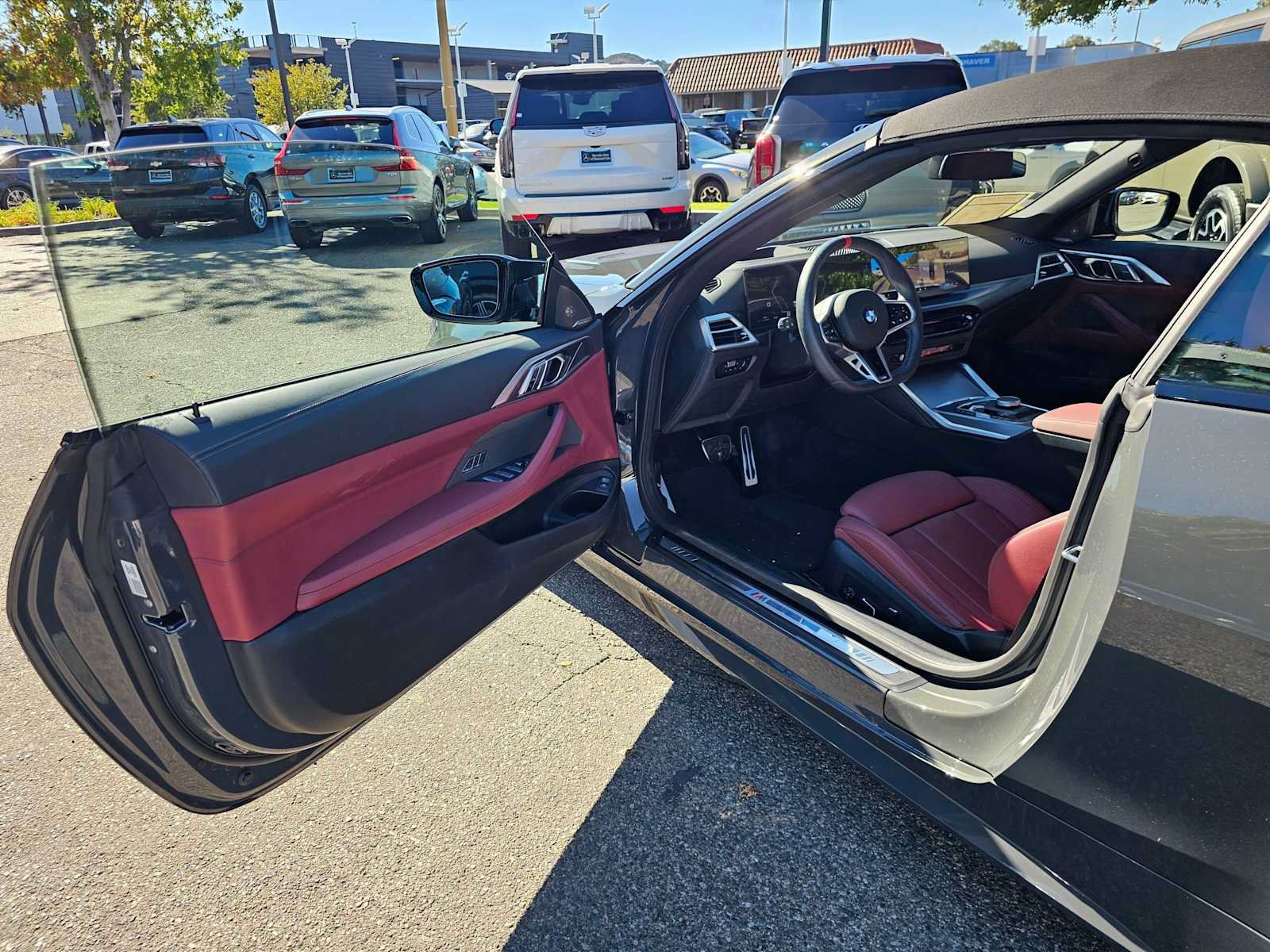 Used 2026 BMW M440i Convertible w/ Premium Package RWD image 15