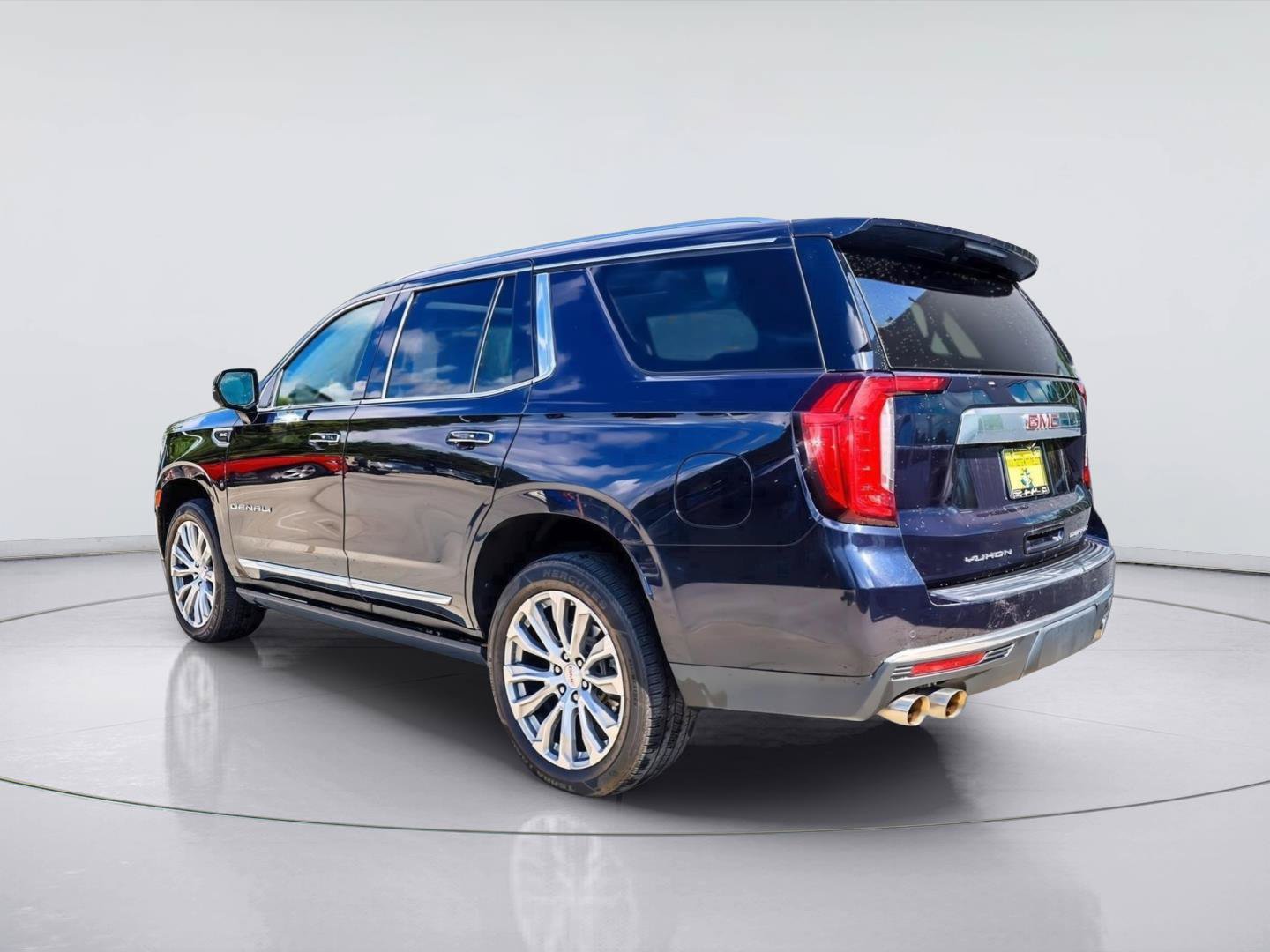 Used 2023 GMC Yukon Denali w/ Max Trailering Package AWD/4WD image 6