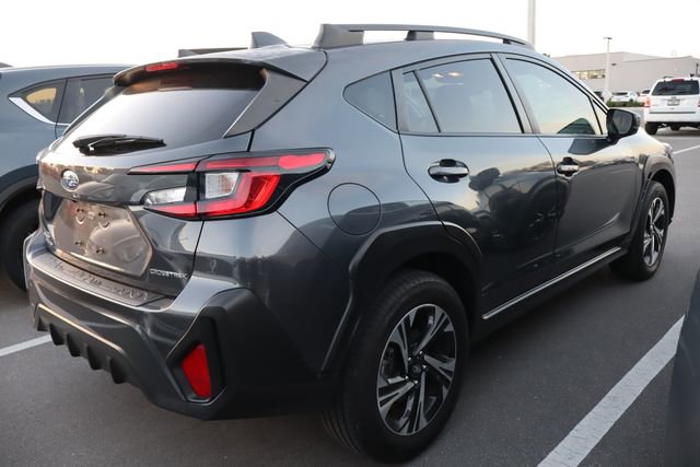 Used 2024 Subaru Crosstrek 2.0i Premium AWD/4WD image 2