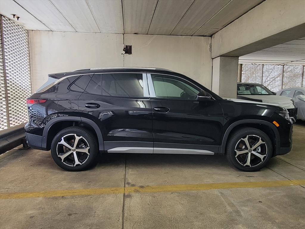 New 2026 Volkswagen Tiguan SE AWD/4WD image 2