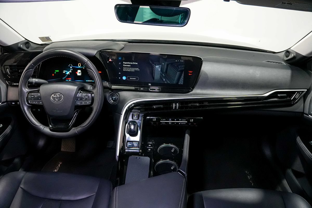 Used 2023 Toyota Mirai w/ Advanced Technology Package RWD image 28